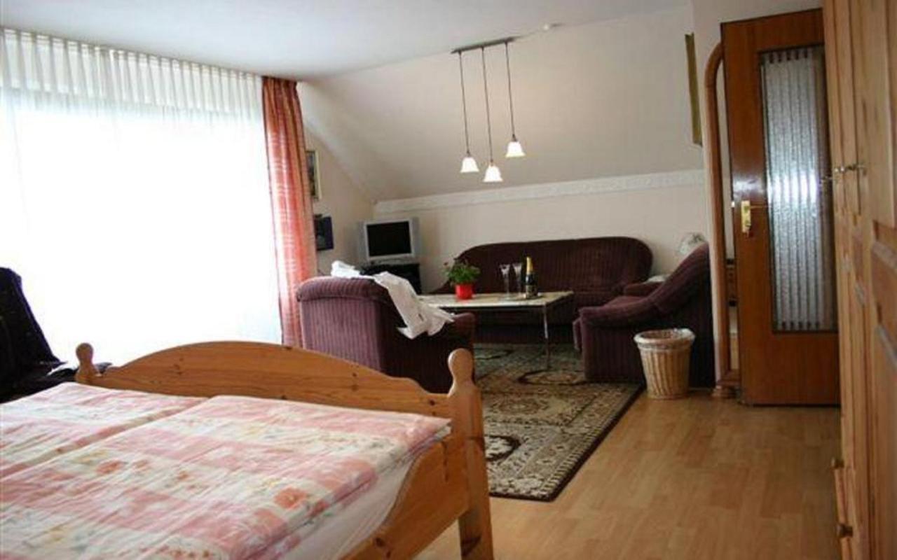Pension Haus Zum Schlehenberg 바이로이트 외부 사진