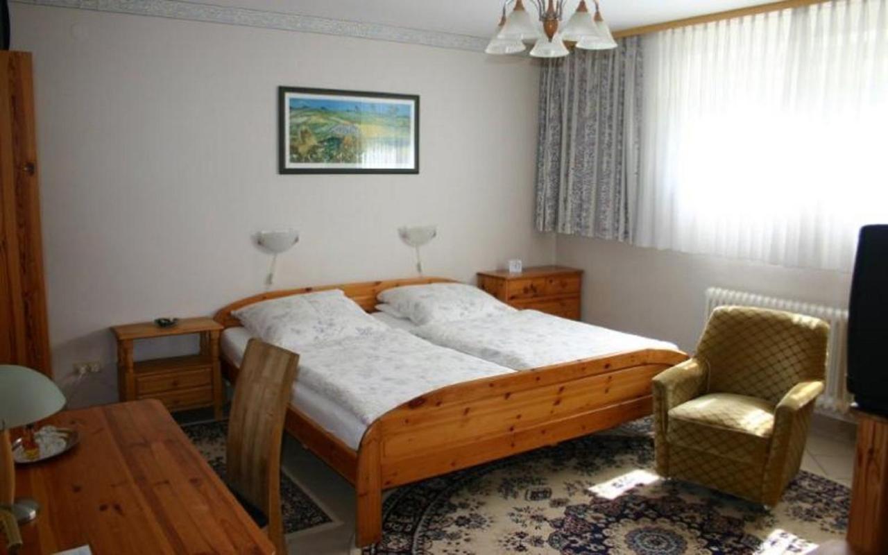 Pension Haus Zum Schlehenberg 바이로이트 외부 사진
